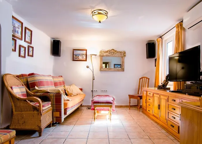 Casa Charlotte 아파트 네르하