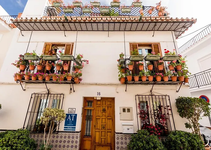 Casa Charlotte 아파트 네르하